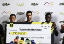 El Olímpico Yuberjen Martínez recibe medalla simbólica y donación impulsada por Pajón