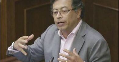 Reforma política: Gustavo Petro defiende la pérdida de poderes de la Procuraduría