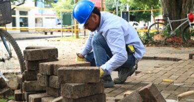 Continúan las adecuaciones y mejoramiento de parques en la zona urbana de Montería