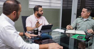 Gobernador de Córdoba insta a alcaldes a garantizar entornos escolares y espacios públicos seguros