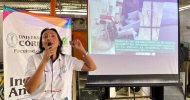 Docentes unicordobeses evalúan presencia de microplásticos en la Ciénaga ‘La Guartinaja’ del Bajo Sinú